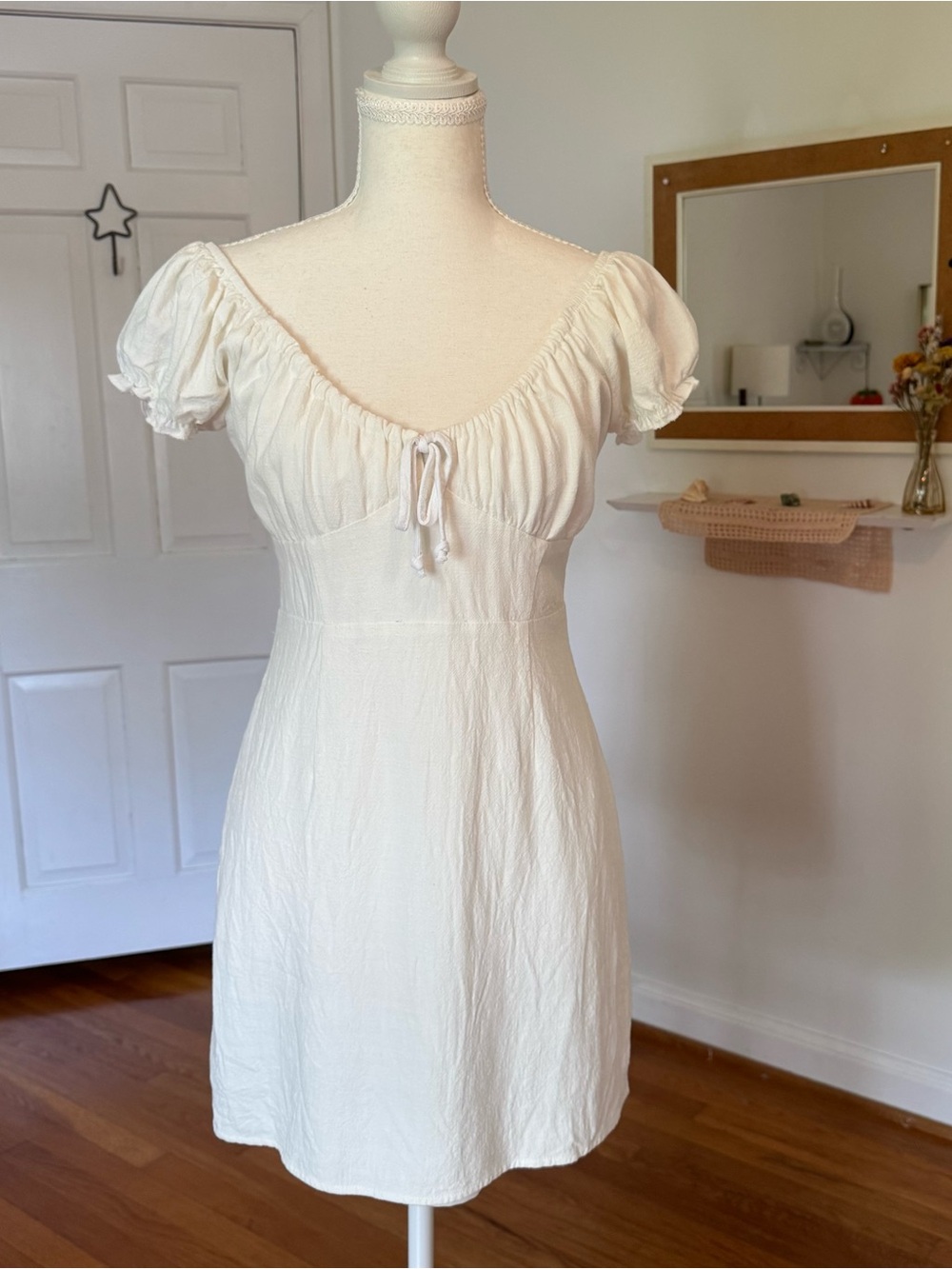 LA Hearts Tie Front Rayon Linen Puff Sleeve Sweetheart Neckline Mini Dress Med